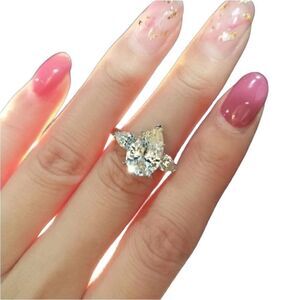 Water drop rhinestone ring silver tone